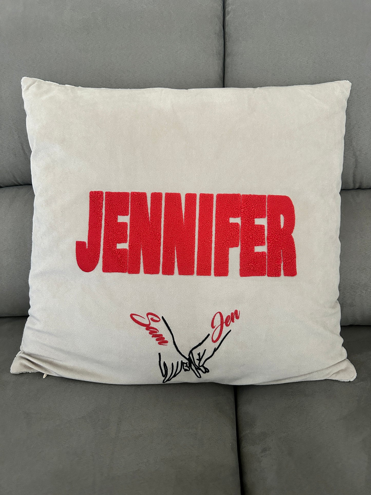 Coussins personnalisés avec prénoms : Le cadeau Tendre et Unique