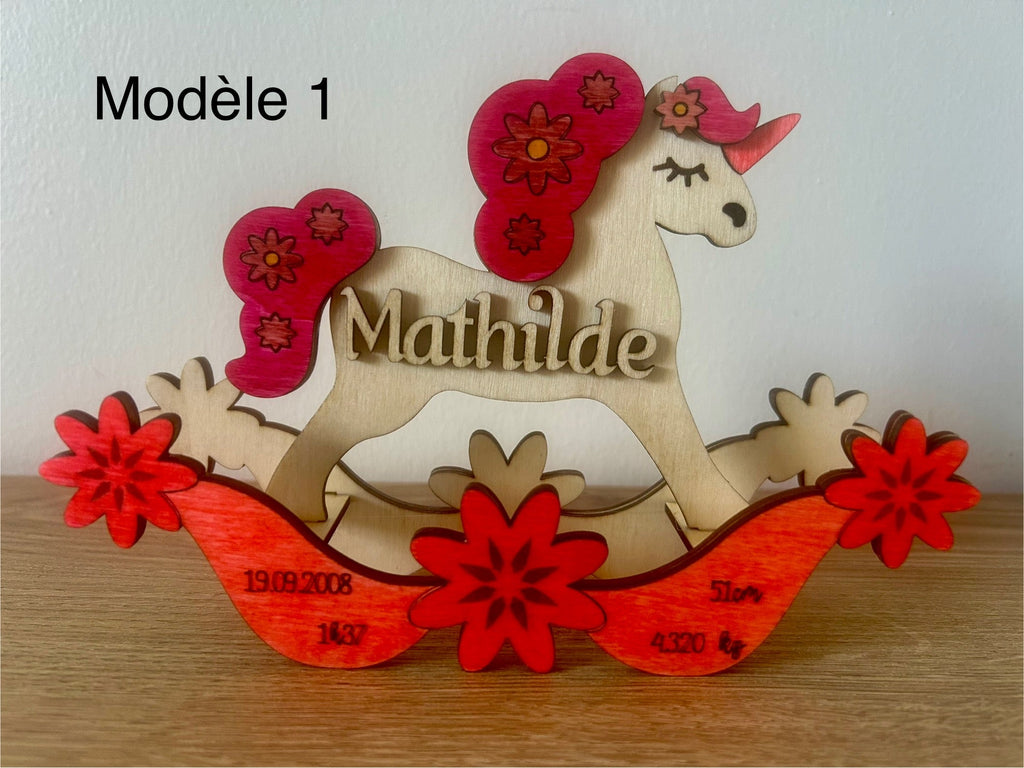 Cheval à bascule personnalisé – Souvenir de naissance unique Ô cadeau unique