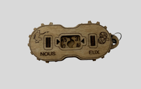 Compteur de points pétanque en bois personnalisé – “Nous / Eux”