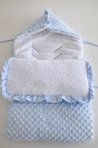 Nid d’Ange / Couverture Enveloppante Personnalisée – Prénom Floqué & Passes Ceinture Ô cadeau unique
