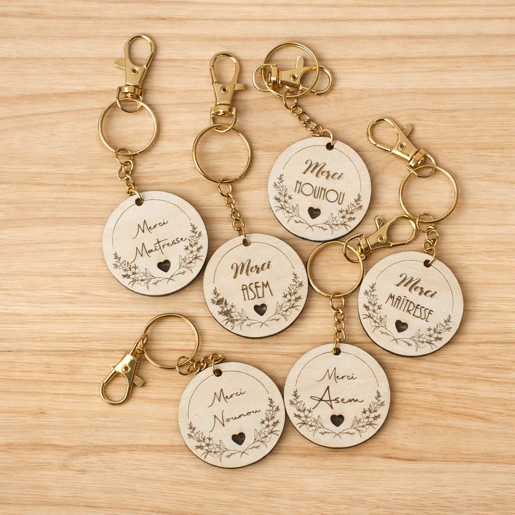 🪵 Porte-clés en bois personnalisé – cadeau de fin d’année Ô cadeau unique